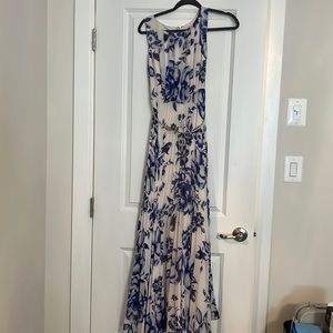 Eliza J pleated maxi dress blue white floral chiffon dress size 2